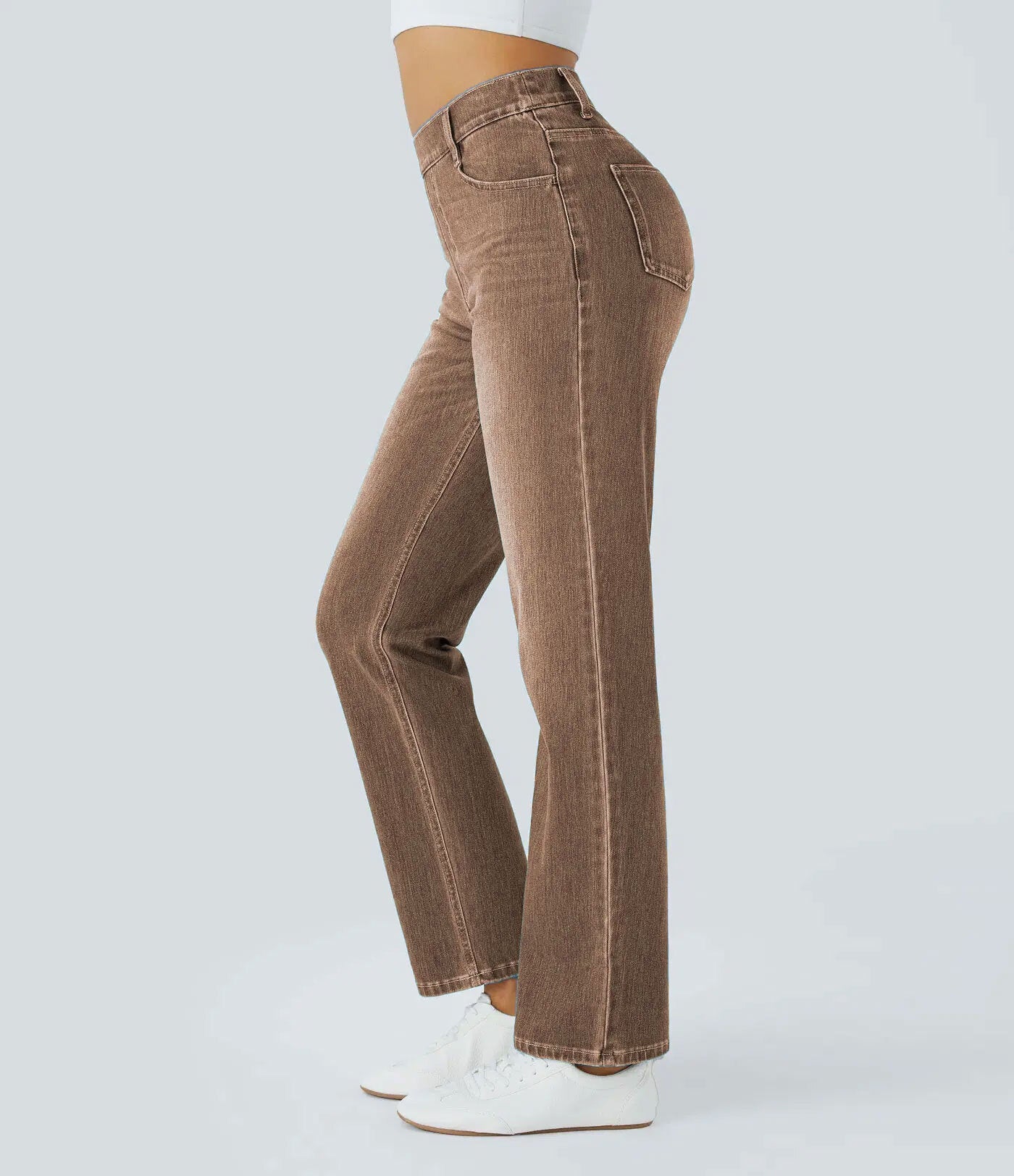 Stretch-Knit Straight-Leg Jeans with Multiple Pockets