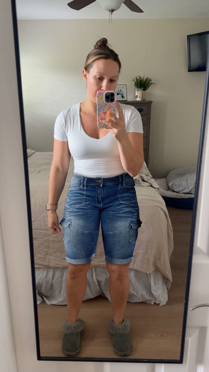 Flap Pocket Roll Hem Denim Bermuda Shorts Without Belt