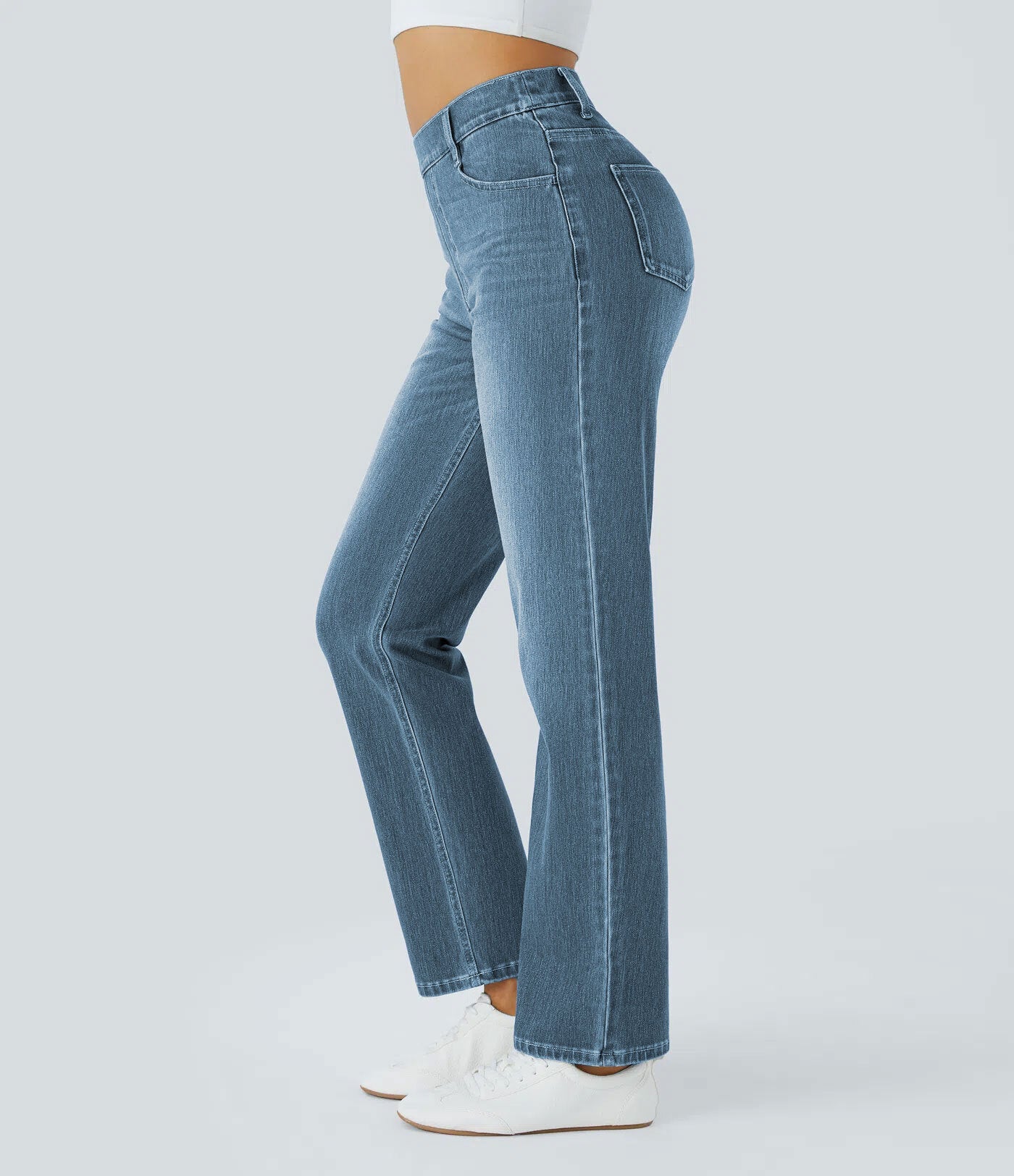 Stretch-Knit Straight-Leg Jeans with Multiple Pockets
