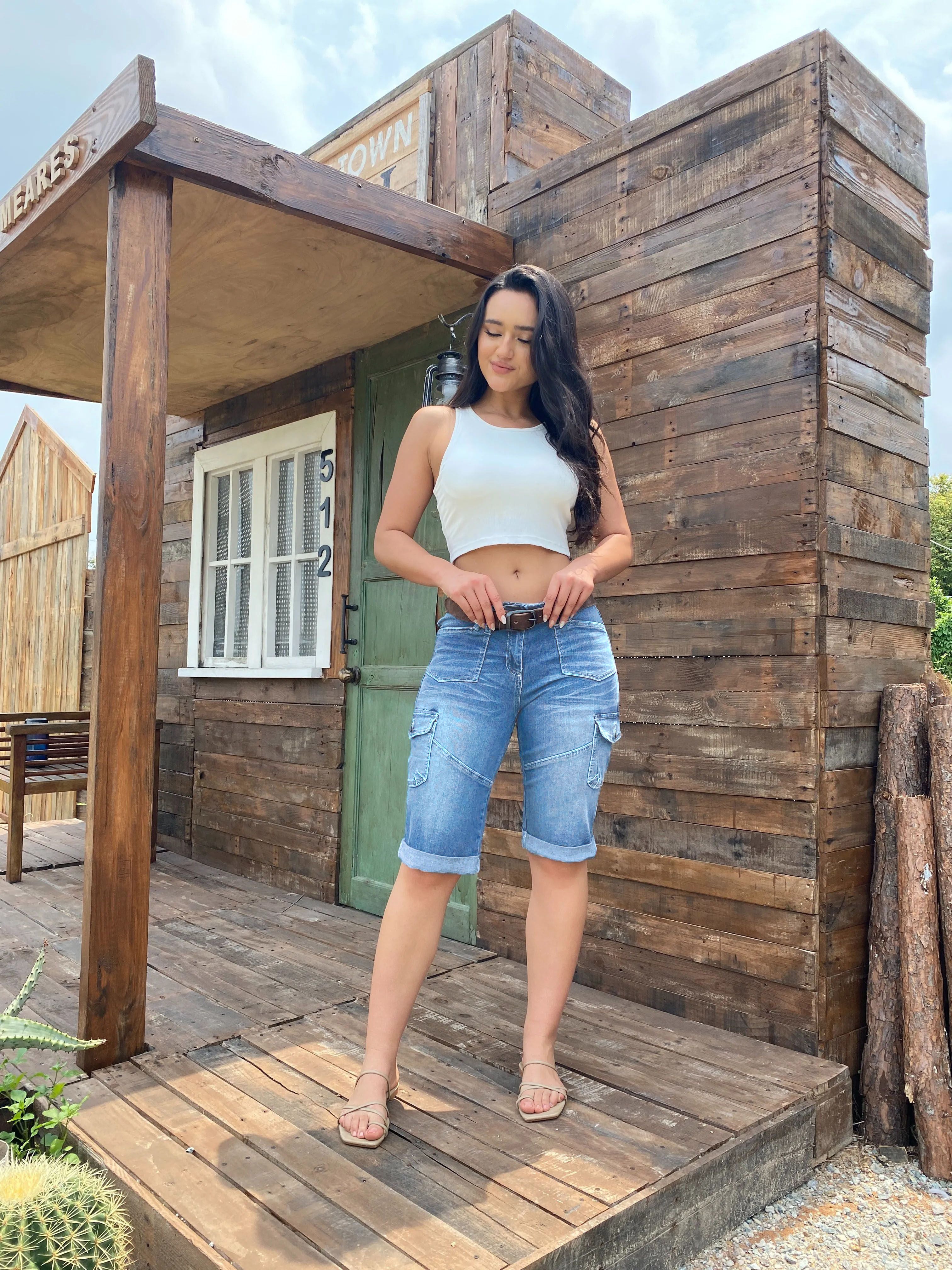 Flap Pocket Roll Hem Denim Bermuda Shorts Without Belt